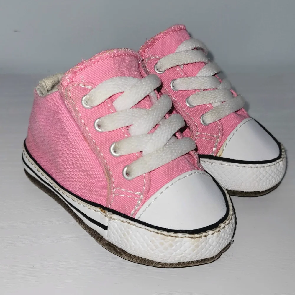 Converse Soft Sole Baby Shoe Size 2 Infant